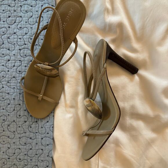 NINE WEST Tan Strappy Embellished Heel With Ankle Strap Size 8 Casual comfort - Picture 5 of 6